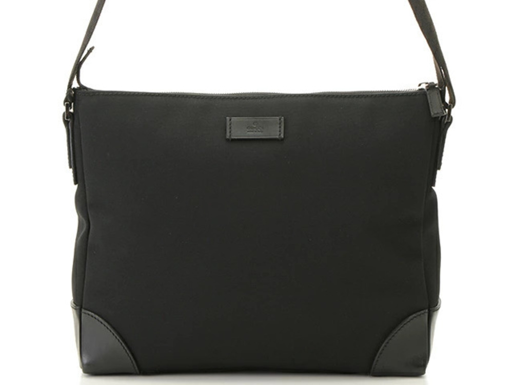 Gucci black leather trim messenger shoulder bag bottom embossed logo